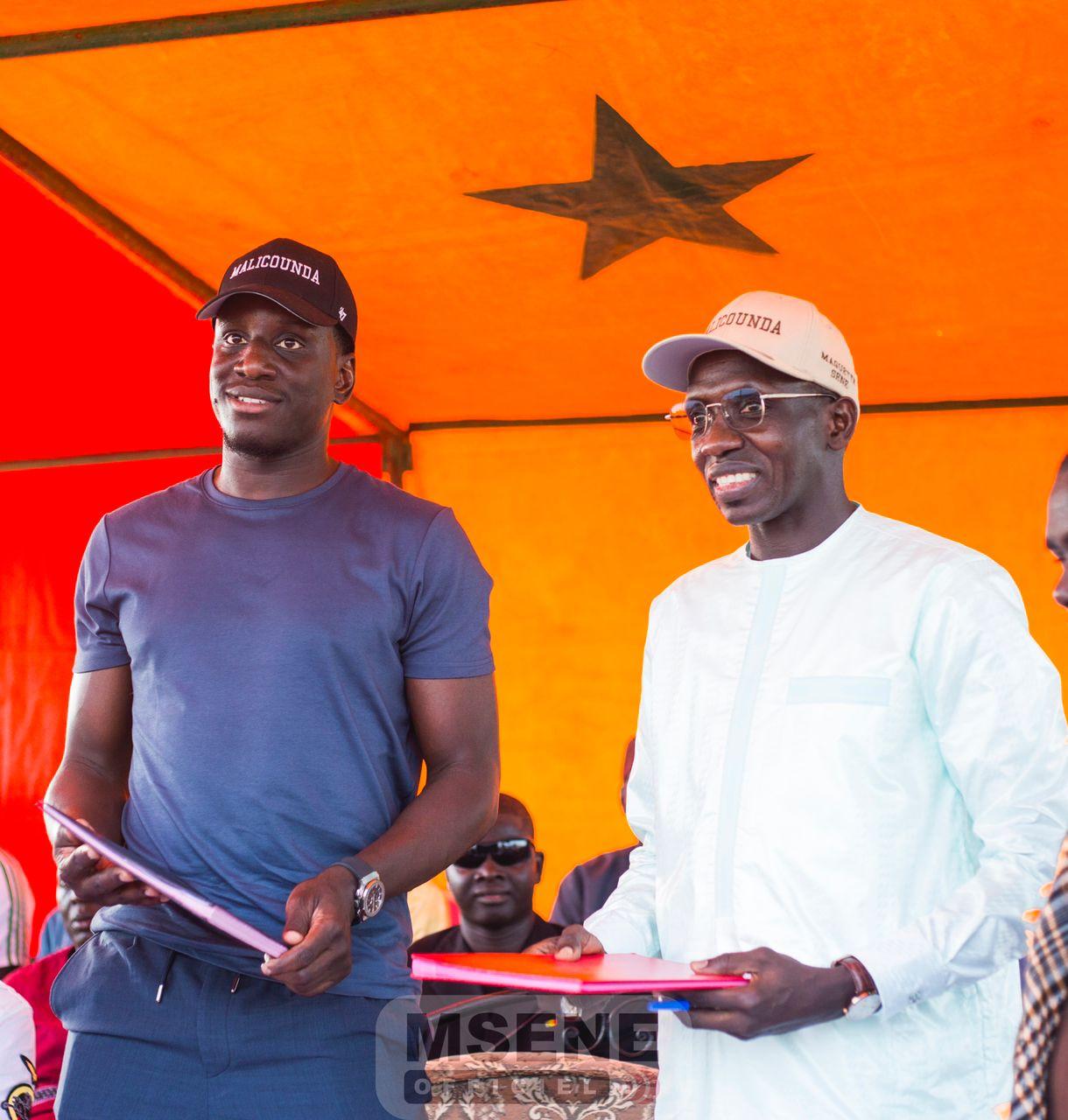 Sénégal – Malicounda: Demba Ba casque 3 milliards FCFA pour une académie de Foot à Roff (Vidéo)