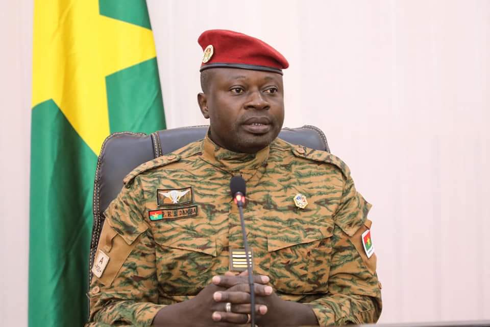 Putsch au Burkina : Le président Damiba contraint à la démission, l’annonce serait imminente