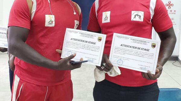 Lutte: 120 lutteur ont reçu leurs diplômes de garde rapprochée