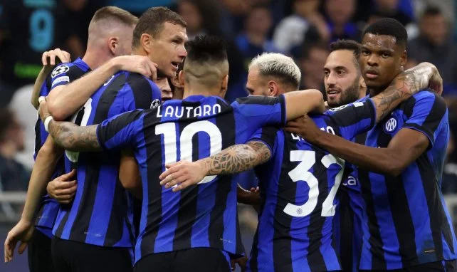 Ligue des Champions : l’Inter Milan élimine le FC Barcelone en écrasant Plzen, Porto surclasse Bruges