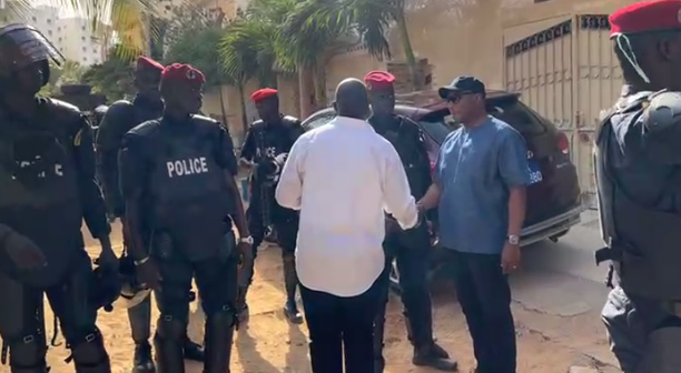 Direct Cité Kër Gorgui : Barth en route pour rallier chez Sonko…vidéo