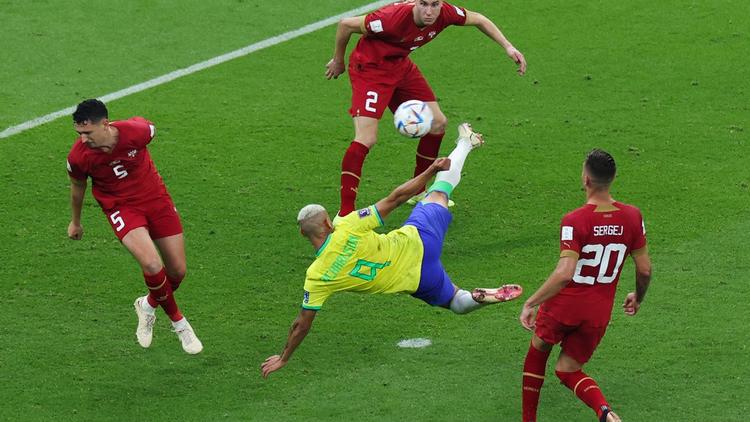 Qatar 2022 : Le Brésil s’impose face à la Serbie, Neymar sort sur blessure (Vidéo)