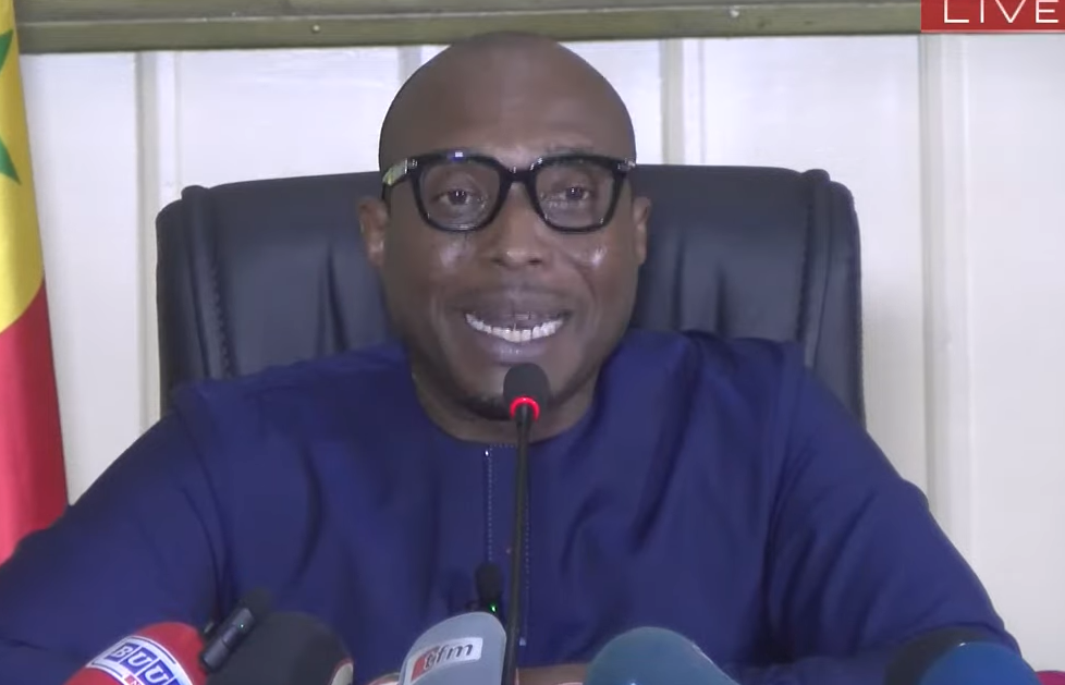 « Forces spéciales »: »Ce pays est dirigé par des comploteurs… »Barth