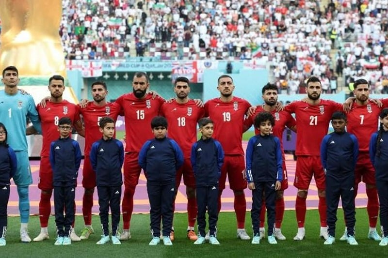 Coupe du monde 2022 : En soutien aux manifestations, les joueurs iraniens refusent de chanter leur hymne