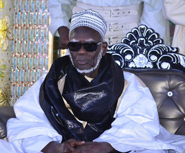 Serigne Mountakha recommande aux « Baye Fall » de démolir le marché Gare bou mak (vidéo)
