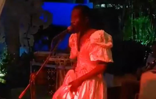 Tenue efféminée de Souleymane Faye : Un tollé sur les réseaux sociaux… (vidéo)