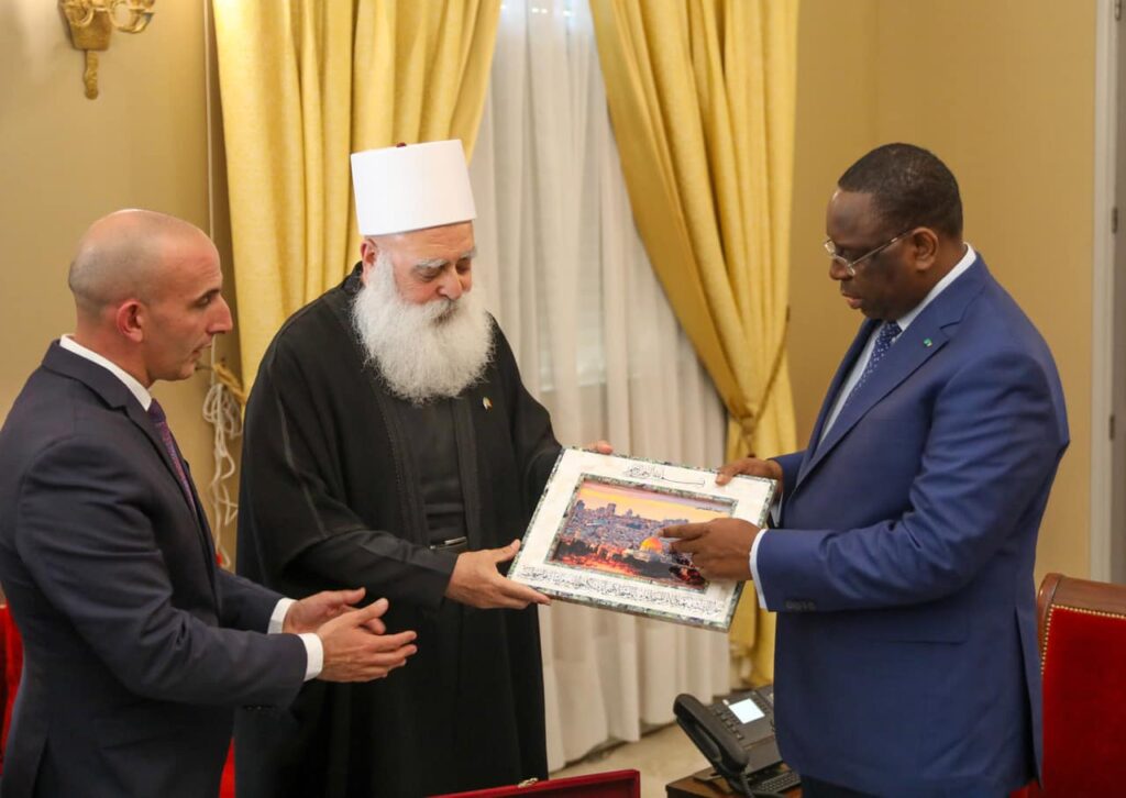Palais : Macky reçoit le guide spirituel de la communauté druze d’Israël (Photos)