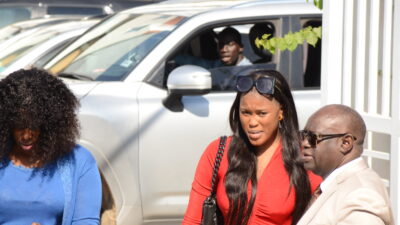 Direct : Suivez l’ambiance au tribunal de Dakar – Sonko et Adji toujours en audition (Senego-TV)
