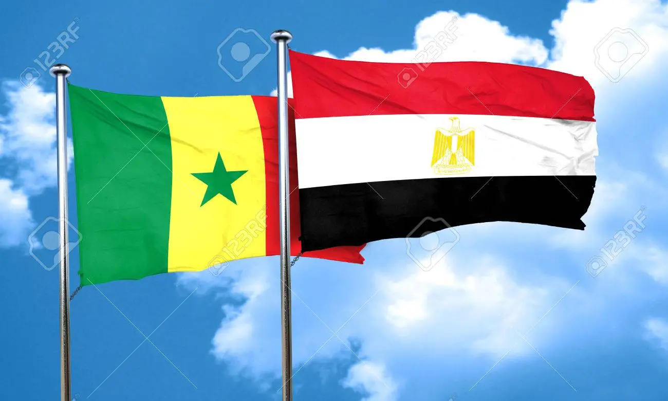 58018976-drapeau-sénégal-avec-drapeau-de-l-egypte-le-rendu-3d