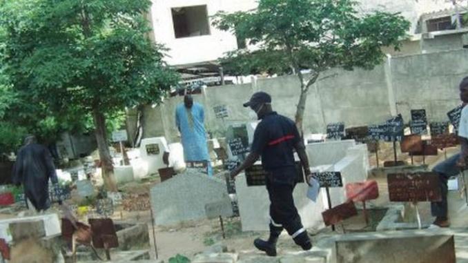 Cimetière Mbour : Une Dame déterre un enfant, ampute ses deux bras…