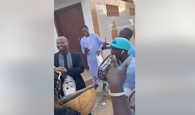 « Maan dina la waay… » : La réaction de Guy après les éloges des Bongomen – vidéo