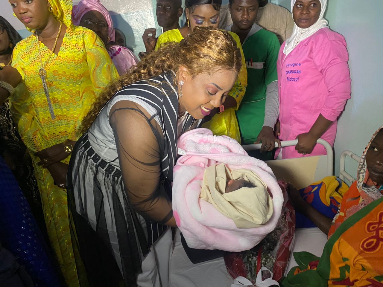 Bébé de l’année 2023 : Le ministère de la femme gâte le nouveau-né