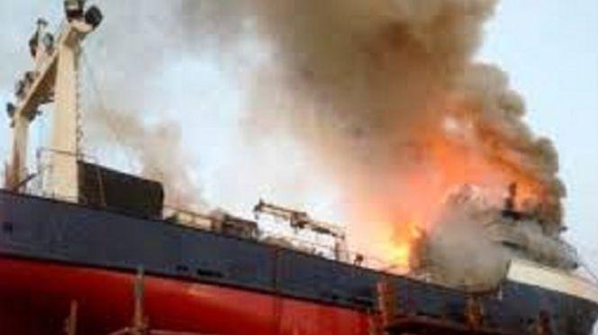 Port de Dakar: Un mort et de graves dégâts matériels dans l’incendie du navire Docteur 2D