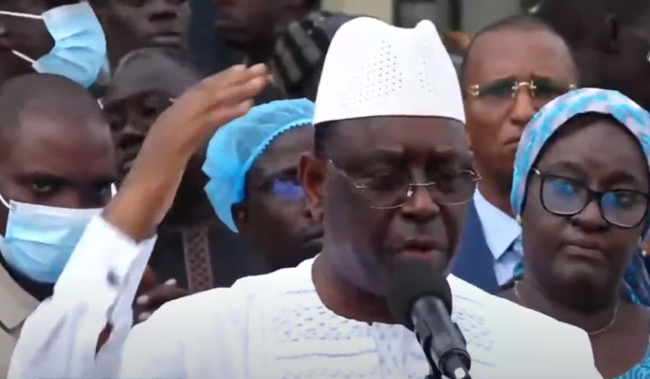 Macky Sall: « Diott na gnou khol naka la gnouy diokhé permis yi (…) Sénégal meunatoul baayi li di continué »