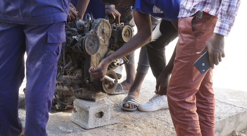 Horreur à Mbour : Un mécanicien meurt écrasé par le véhicule sous lequel il travaillait