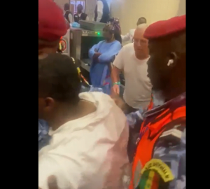 Altercation entre policiers et guinéens à l’aéroport Blaise Diagne, Air Sénégal réagit