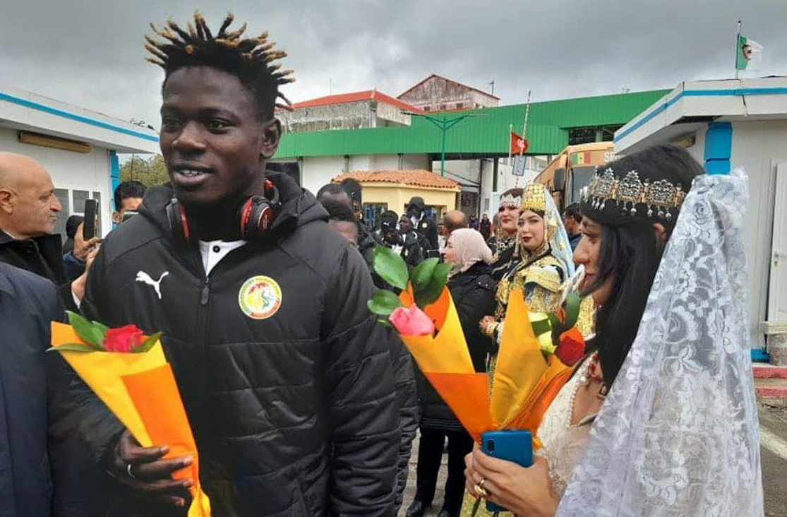 CHAN 2023 : Les images de l’arrivée des Lions A’ en Algérie