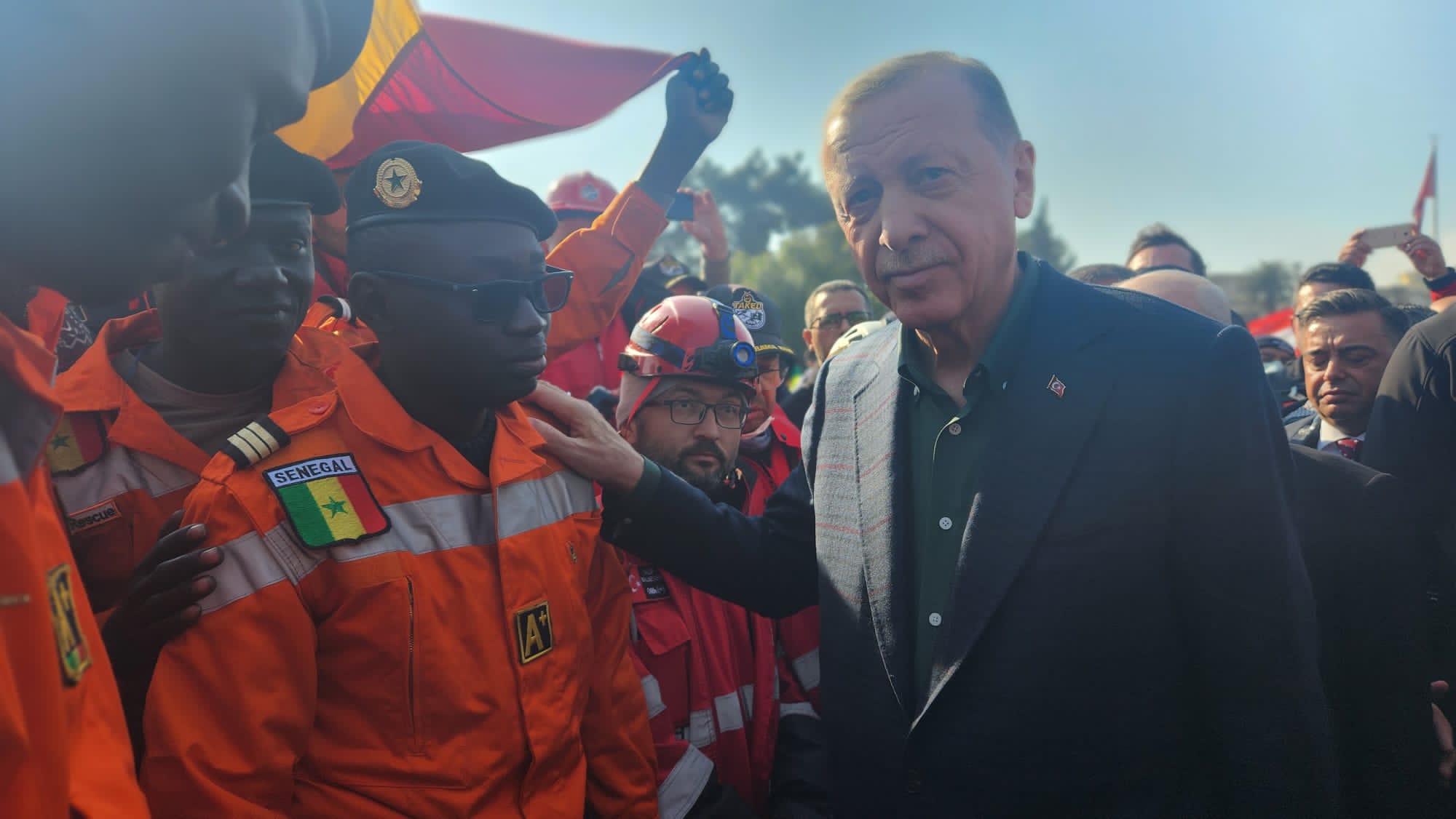 Photos : Erdogan rend visite aux sapeurs-pompiers sénégalais déployés en Turquie après le séisme