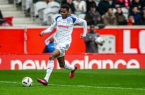 Strasbourg – Habib Diallo: « Il faut maintenir ce club en Ligue 1, et je ne me fixe aucune limite pour »