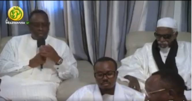 3e mandat : Macky Sall rattrapé par son serment devant le Khalife Serigne Sidy Moukhtar. Regardez !