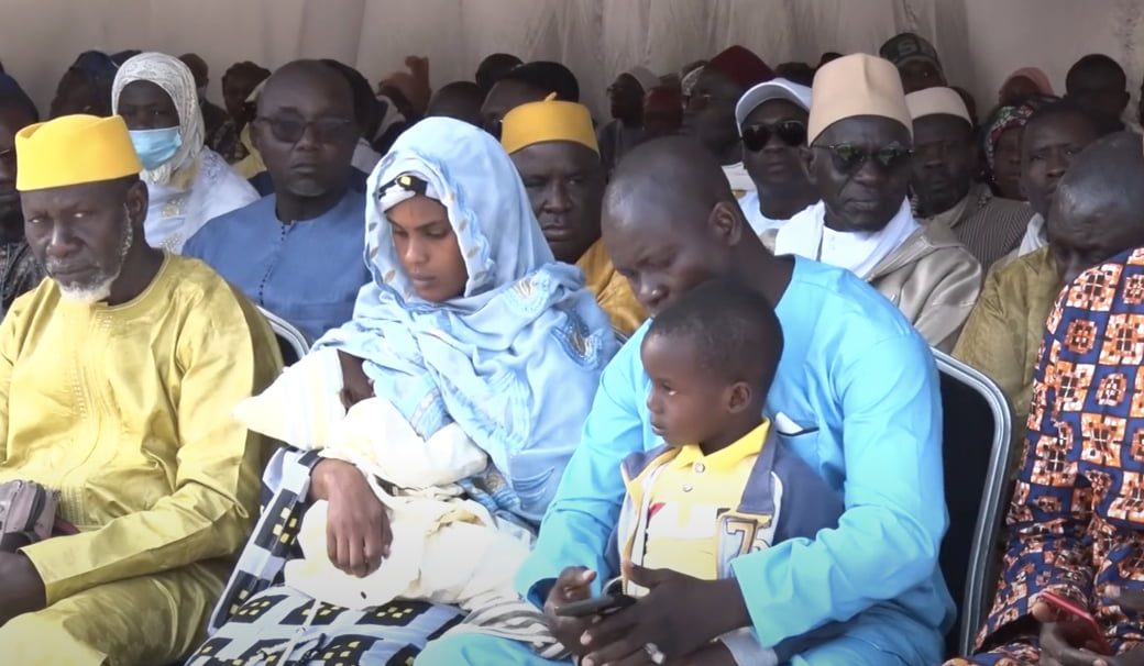 Famille militaires sénégalais décédés au Mali( Minusma) : Honneurs funèbres de l’armée… – YouTube 2023-03-01 14-31-25