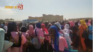 Urgent – Lycée Mbacké 2 : Le censeur renvoie un élève pour port de « Baye Lakhat »