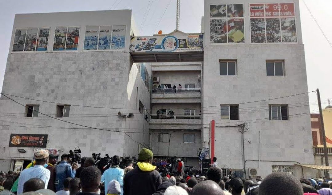 Arrestation Pape Ndiaye : Walf tient un sit-in devant ses locaux ce dimanche