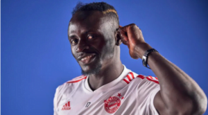 Sadio Mané raille les supporters du PSG: « Khaar lène année prochaine rék » (vidéo)