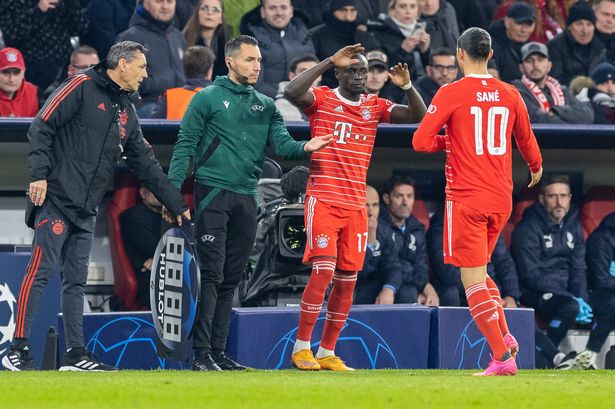 Le Bayern éliminé par City : le regard sombre de Leroy Sané, remplacé par Sadio Mané qui provoque un penalty