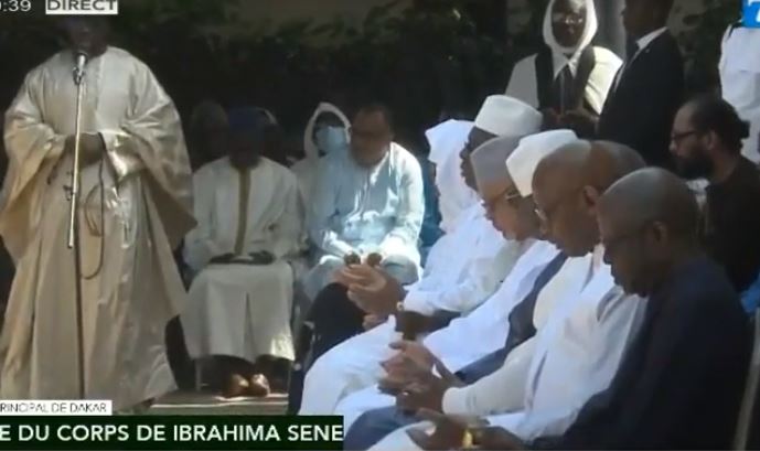 Hôpital Principal : Les moments forts de la Levée du corps de Ibrahima Séne… vidéo