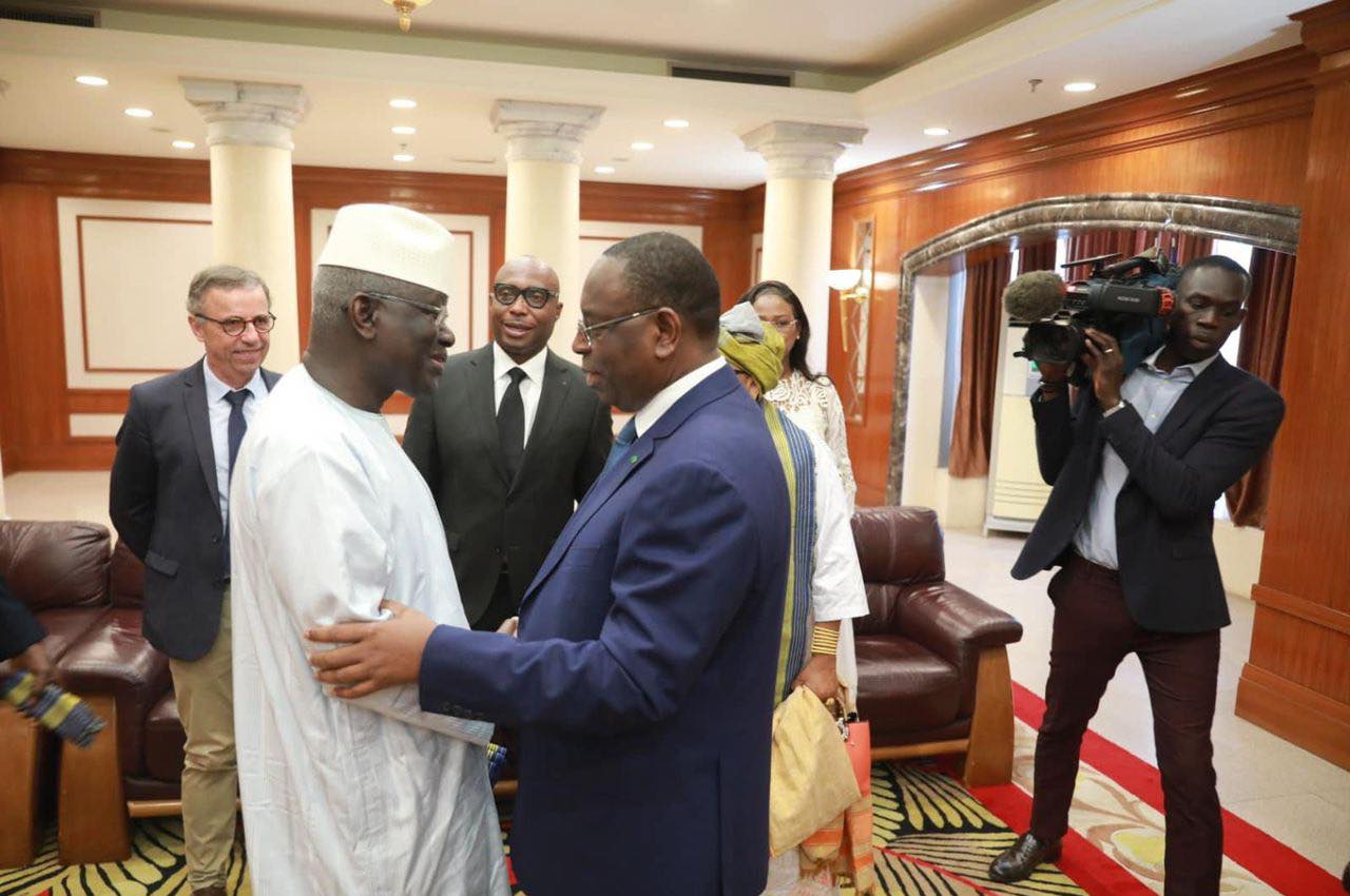 Rencontre Khalifa Sall, Habib Sy et Barth : Yewwi dénonce des manœuvres de Macky Sall (communiqué)