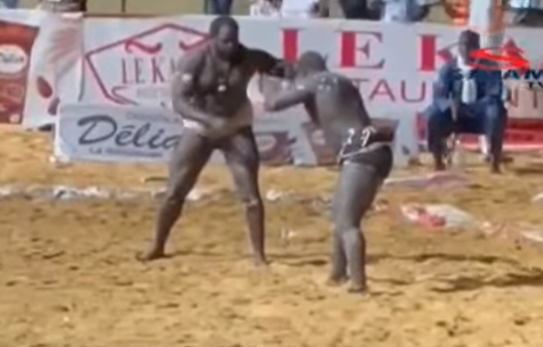 Lutte : Victoire éclatante de Franc Ndiago devant Forza (vidéo)