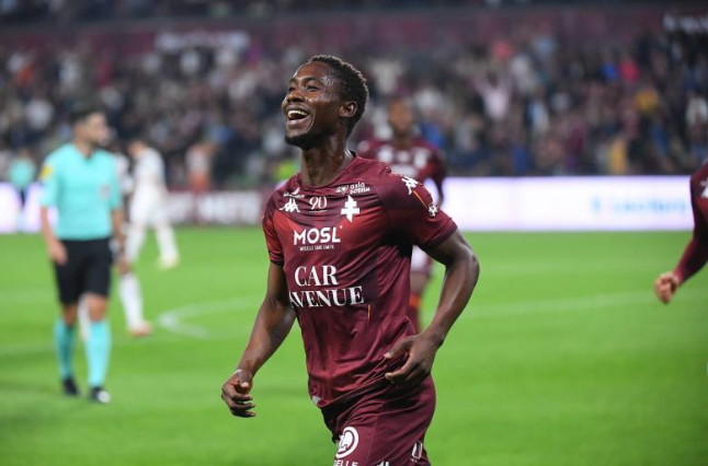 Ligue 2 : Metz et Lamine Camara tout proches de la montée en Ligue 1