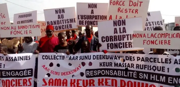 Jaxaay : Plus de 300 familles manifestent contre la Sn-hlm et un promoteur immobilier