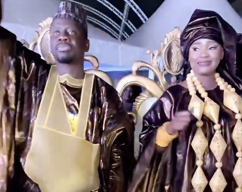 Valises de 150 millions, terrains et bijoux en or: Alassane Mbaye explose son anniversaire (vidéo)