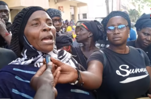 « Macky Bayil Sonko, Bayil Sounou Dom Dji », Femmes du Bois Sacré à Dakar
