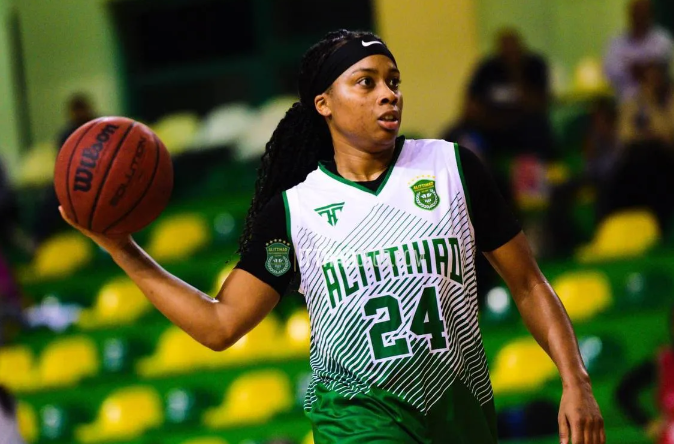 Basket: A la découverte de Cierra Janay Dillard, la meneuse américaine naturalisée par le Sénégal