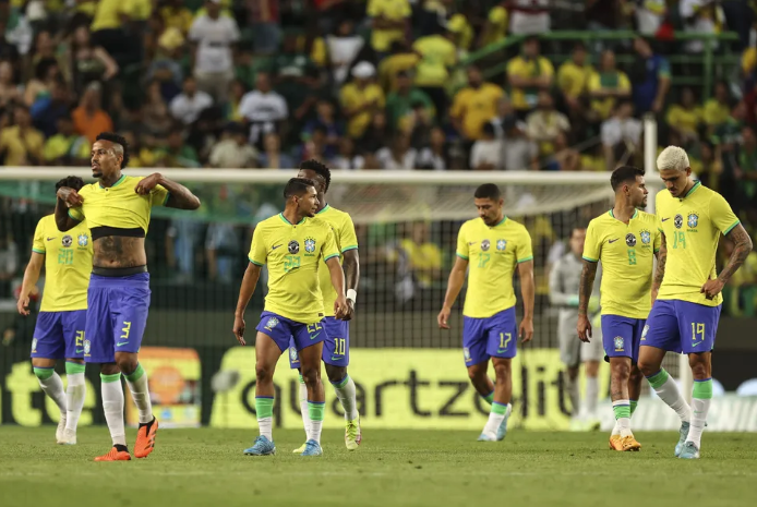 Brésil: Les critiques d’Ederson envers ses coéquipiers après la défaite face au Sénégal