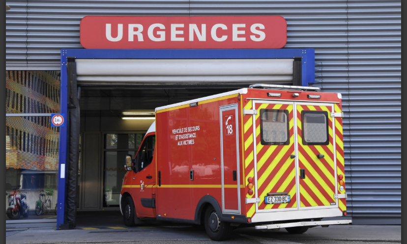 Émeutes en France: Un jeune homme meurt en tombant du toit d’un magasin