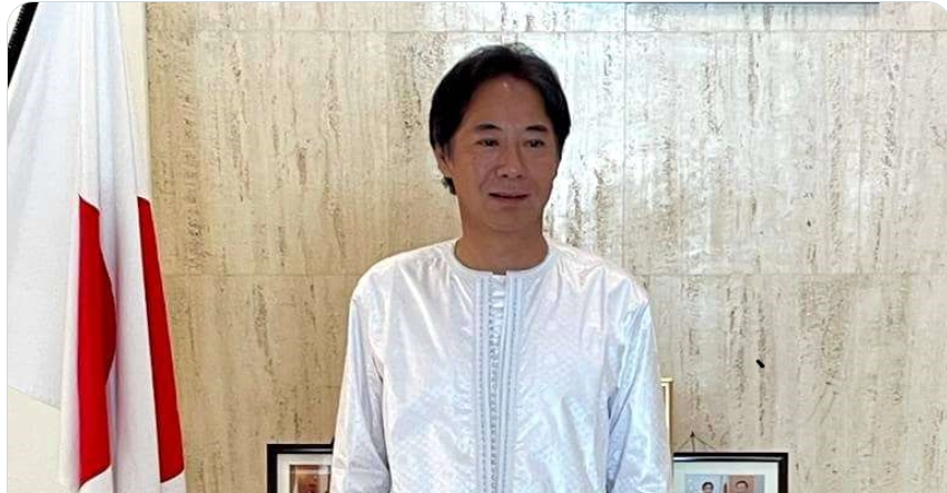 Mode Tabaski : L’ambassadeur du Japon porte Sénégalais