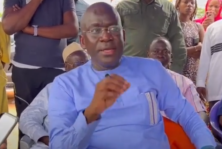 Confidences sur Macky: « Il peut rester jusqu’à 3h du matin… on mange des sandwichs », (Aliou Sow)