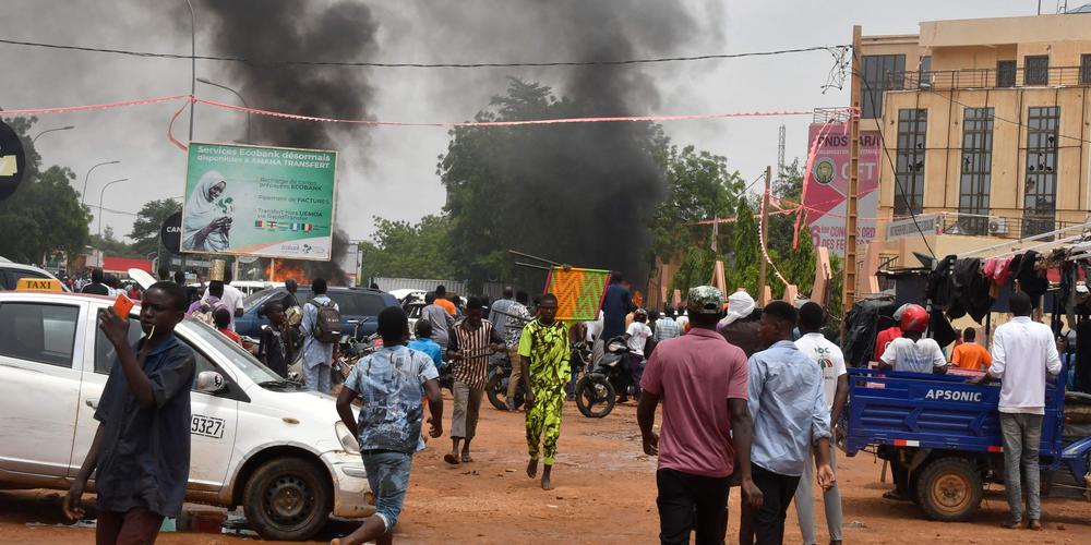 Coup d’Etat au Niger : Des violences éclatent lors d’une manifestation pro-russe (Vidéo)