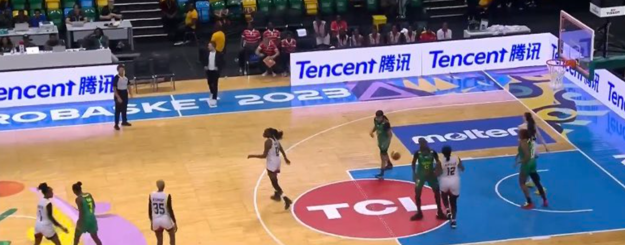 Afrobasket 2023 – Sénégal vs Ouganda: Les Lionnes dominent à la pause (38-35)!