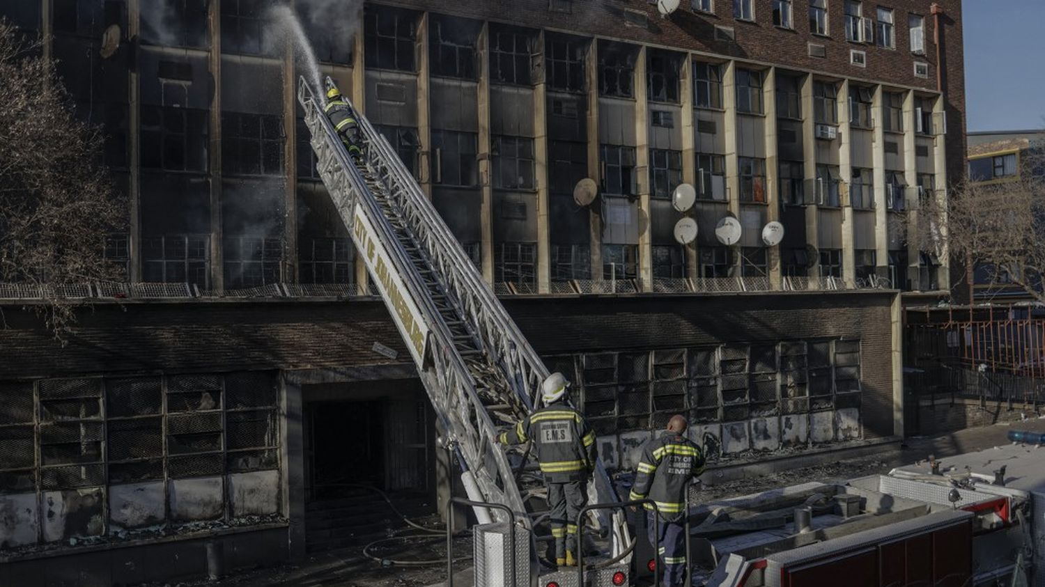 Afrique du Sud : Catastrophe à Johannesburg, au moins 63 morts dans un incendie