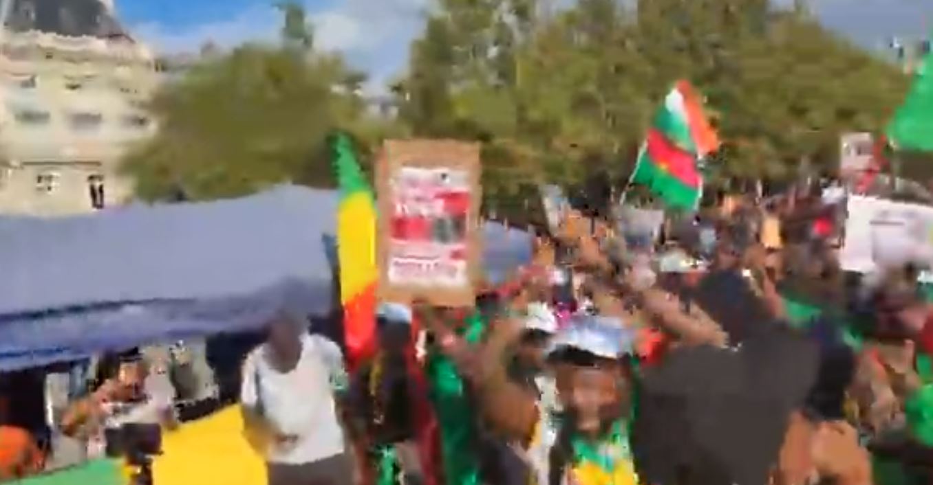 Paris : Grande manifestation des Sénégalais pour la libération de Sonko et Cie (Vidéo)