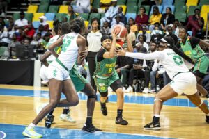 Finale Afrobasket 2023: Les Lionnes du Sénégal dominées à la pause (43-31)!