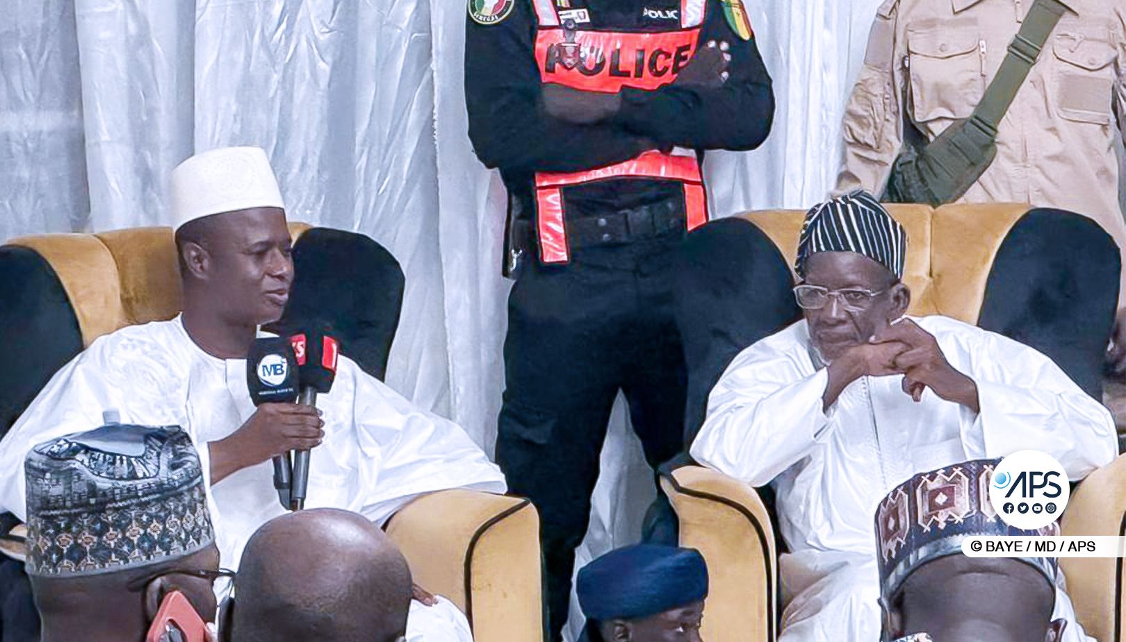 (2) Photos – Antoine Félix Abdoulaye Diome met en garde contre une philosophie déstabilisatrice