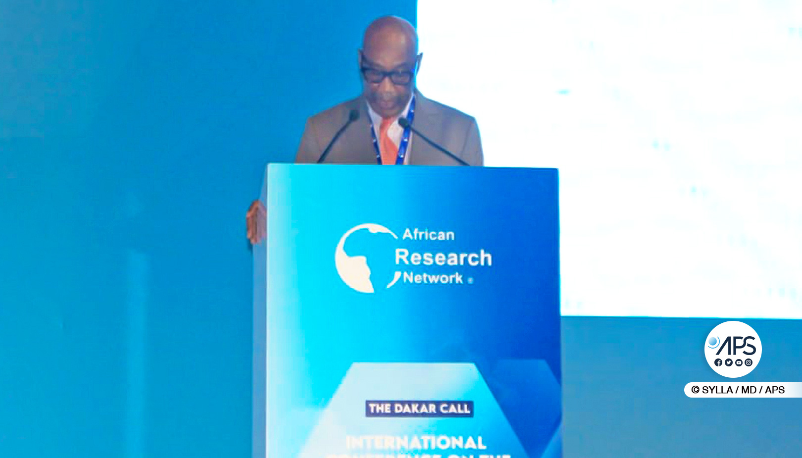 (2) Photos: Appel à une collaboration internationale pour lutter contre les maladies non transmissibles en Afrique