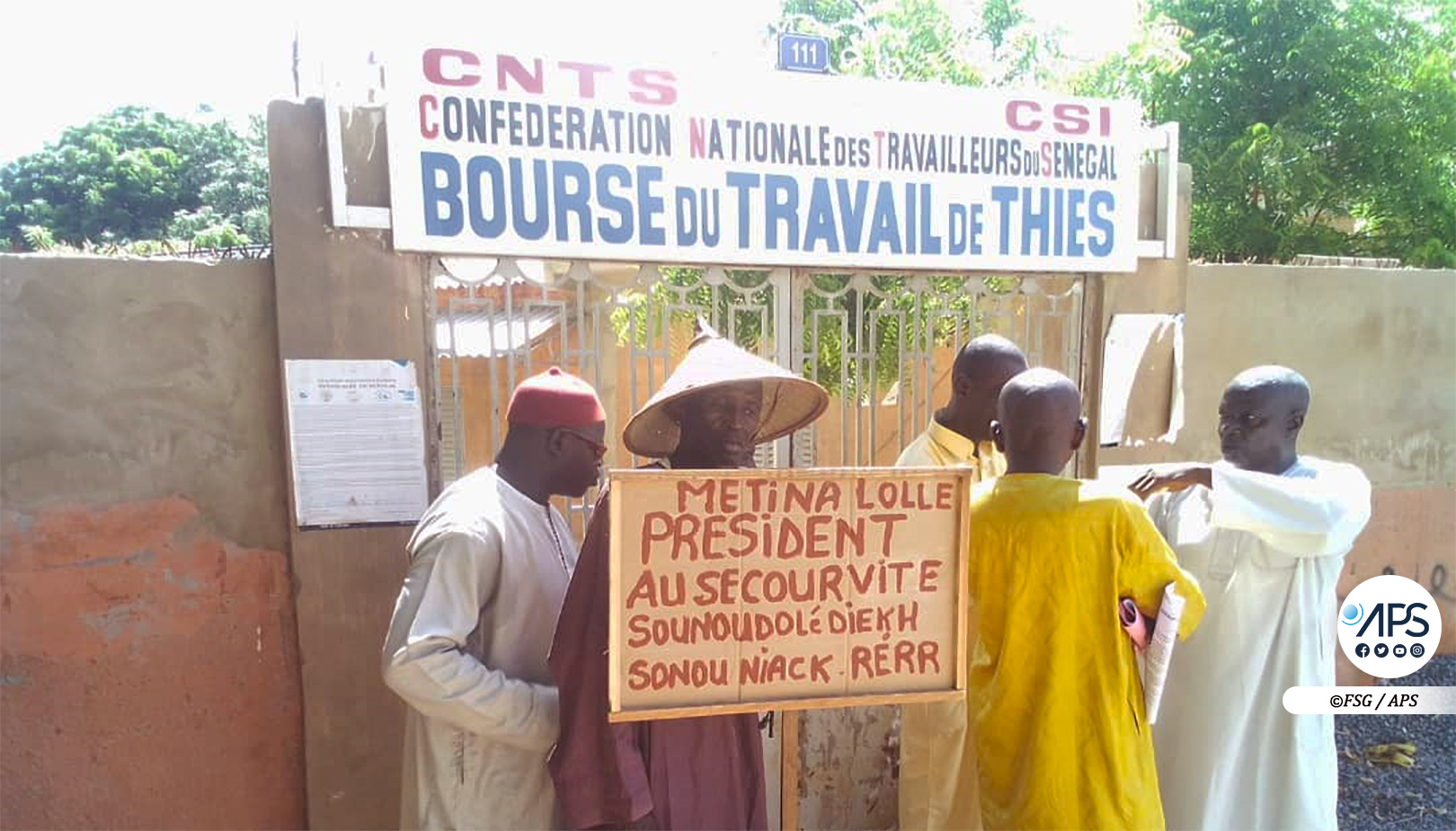 (2) Photos | Les cheminots à Thiès abandonnent une marche pour réclamer 13 milliards de francs CFA en arriérés de pension