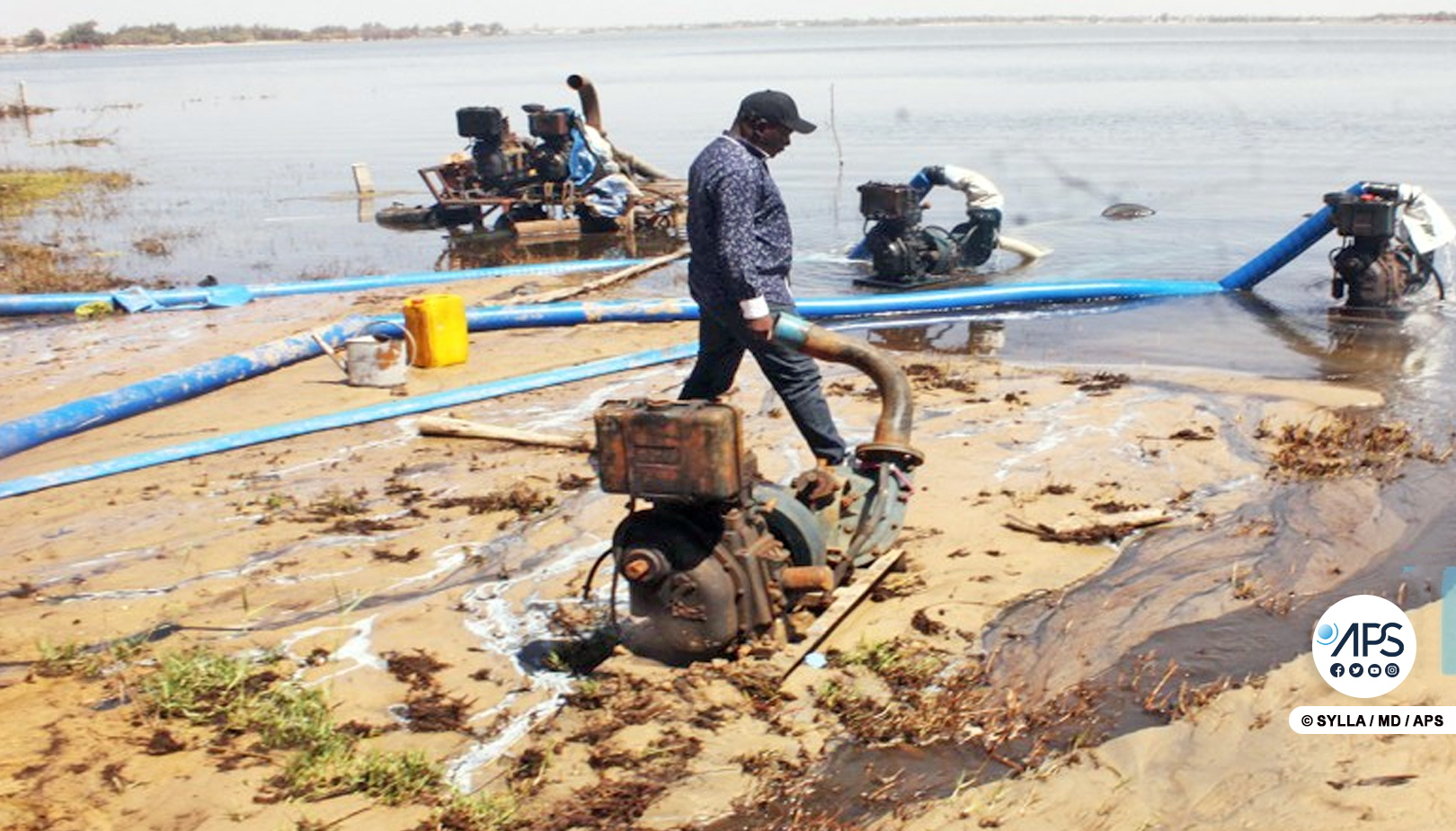 (2) Photos – Pompage à Sangalkam : relance des activités économiques autour du lac Rose